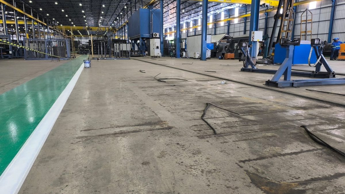 Infraestrutura elétrica em área operacional